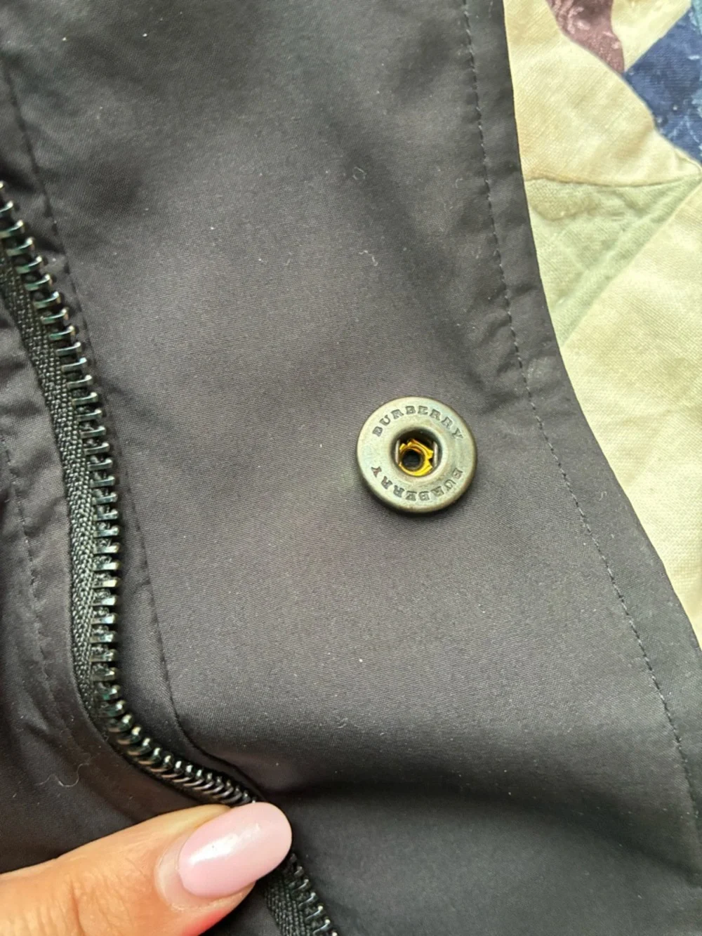 Burberry Black Relaxed Packable Trench Jacket - Picture 7 of 8